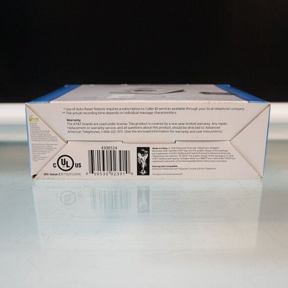 AT&T 1740 Digital Answering Machine System with Time/Day Stamp - Picture 4 of 6